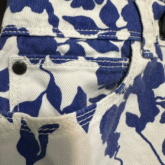 Dana Buchman Blue and White Women's Denim Jeans Size 12 - Picture 2 of 7